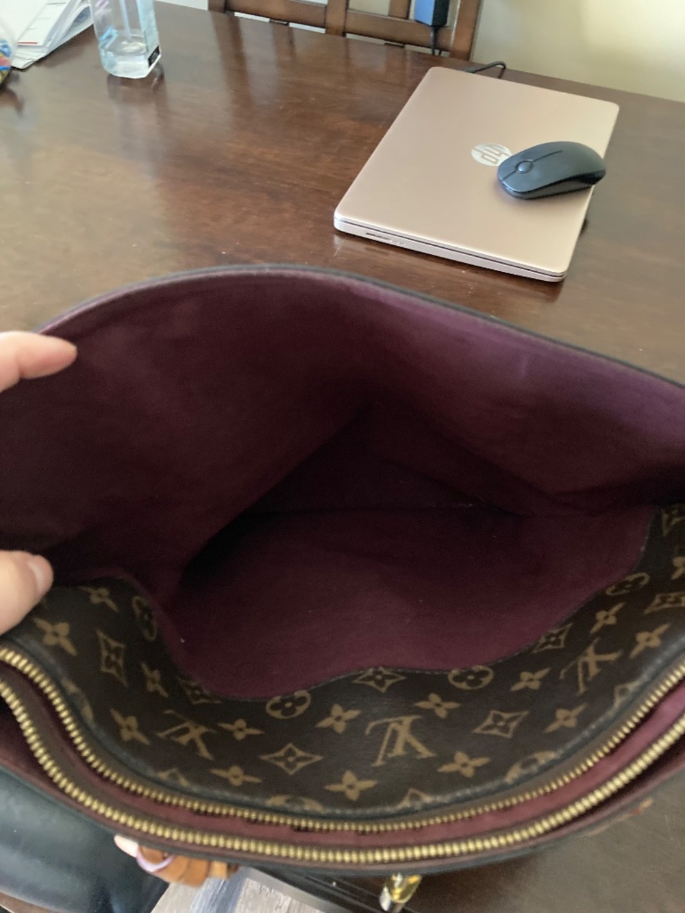 Louis Vuitton Handbag - Picture 5 of 7